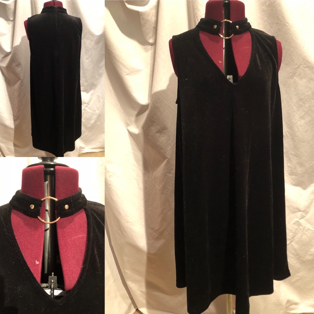 Black Velvet O-Ring Shift Dress